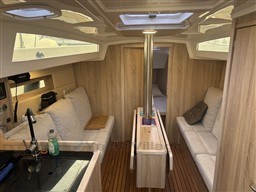 09ef5_08apj_13_interieur_carre_ensemble.jpg