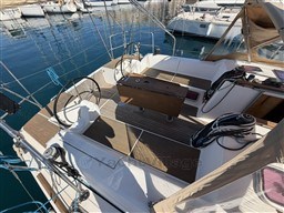 7b665_0yu90_dufour_405_gl_cap_med_9.jpg