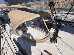 c4652_v1x8a_dufour_405_gl_cap_med_19.jpg