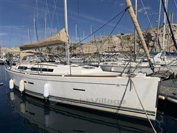 a45ab_jtuwu_dufour_405_gl_cap_med_4.jpg