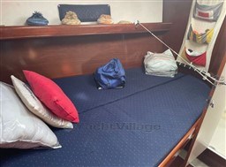 eb9d1_tyqrl_cabine_avant.jpg