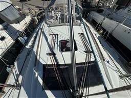 b228b_djoqt_beneteau_oceanis_43_cap_med_14.jpg