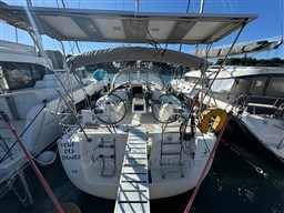 640b5_hw12y_beneteau_oceanis_43_cap_med_4.jpg