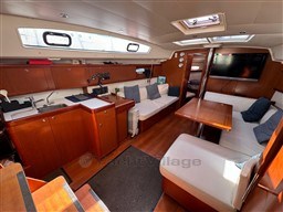 f43b9_kbont_beneteau_oceanis_43_cap_med_18.jpg