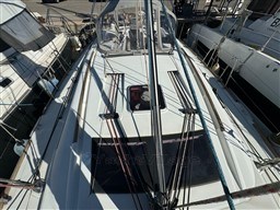 42ecd_djoqt_beneteau_oceanis_43_cap_med_14.jpg