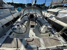 6915c_foady_beneteau_oceanis_43_cap_med_5.jpg