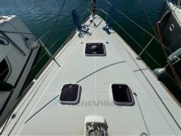 45674_exf4a_beneteau_oceanis_43_cap_med_15.jpg