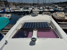 1925e_sixmb_beneteau_antares_30_s_cap_med_12.jpg