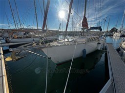 02e09_dxitm_voilier_jeanneau_sun_kiss_47_cap_med_4.jpg