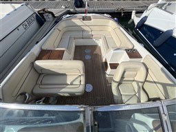 b9067_uhosy_bateau_moteur_chris_craft_corsair_28_cap_med_8.jpg