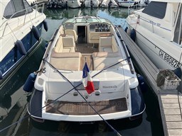 10cc7_4rn4n_bateau_moteur_chris_craft_corsair_28_cap_med_2.jpg
