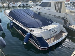7afca_cvlql_bateau_moteur_chris_craft_corsair_28_cap_med_18.jpg
