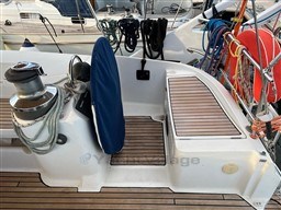 2cd40_hhqna_beneteau_50_cap_med_7.jpg