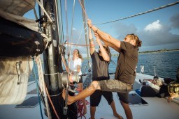 bf860_s4pan_cap_med_catamaran_bipago30_eclipse_602_36.jpg