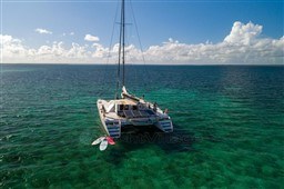 4ea8d_rnqc4_cap_med_catamaran_bipago30_eclipse_602_9.jpg