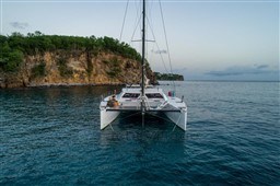 cd3ac_czust_cap_med_catamaran_bipago30_eclipse_602_10.jpg