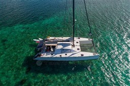 e317e_64mxg_cap_med_catamaran_bipago30_eclipse_602_3.jpg