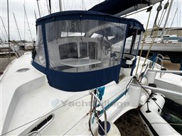 9caa7_zcjoe_fountaine_pajot_lavezzi_40_cap_med_7.jpg