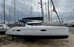 92361_dlrkr_fountaine_pajot_lavezzi_40_cap_med_2.jpg