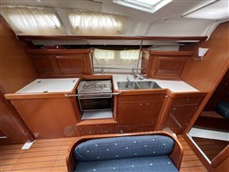 23abb_wgnki_beneteau_oceanis_423_clipper_cap_med_21.jpg