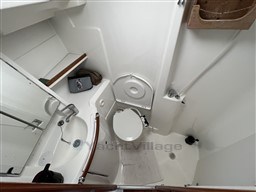 26374_dfikl_beneteau_oceanis_423_clipper_cap_med_24.jpg