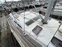 95345_uinma_beneteau_oceanis_423_clipper_cap_med_17.jpg