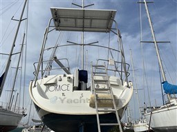 82fa9_g6fih_beneteau_oceanis_423_clipper_cap_med_3.jpg