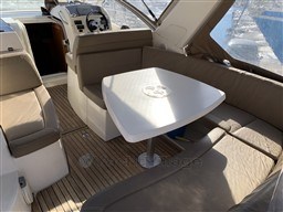 cb564_aogyr_bateau_moteur_jeanneau_leader_8_cap-med_11.jpg