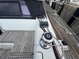 915cd_8xfjm_beneteau_sense_50_cap_med_24.jpg