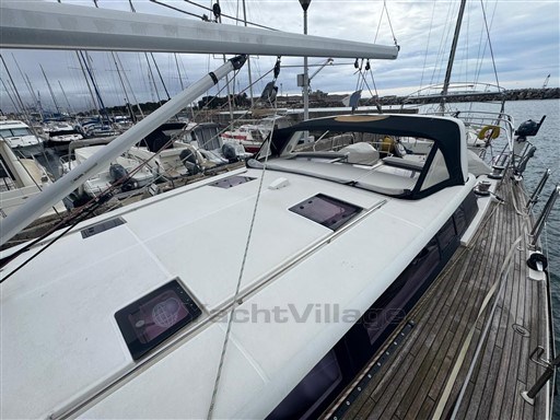 fe627_kvebu_beneteau_sense_50_cap_med_16.jpg