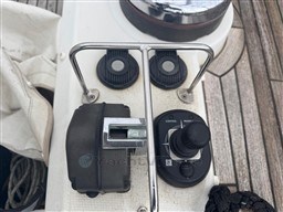 016bf_l794u_beneteau_sense_50_cap_med_26.jpg