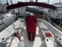 fc69b_awj9e_voilier_beneteau_oceanis_411_clipper_cap_med_9.jpg