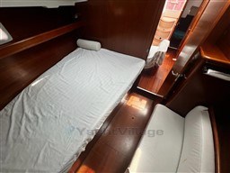 8b21a_k6zrg_voilier_beneteau_oceanis_411_clipper_cap_med_19.jpg