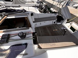 5c8e9_hchrx_sun_odyssey_32i_6.jpg