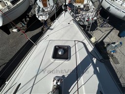 d2ee9_sh7yl_voilier_dufour_375_camargue_cap_med_16.jpg