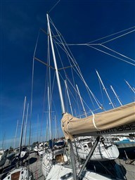 b8585_rzfil_voilier_dufour_375_camargue_cap_med_18.jpg