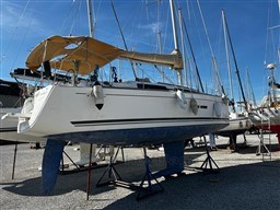 899fd_rhor0_voilier_dufour_375_camargue_cap_med_3.jpg