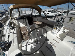 79660_yvab8_voilier_dufour_375_camargue_cap_med_9.jpg