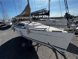 f5ce5_ygktv_voilier_dufour_375_camargue_cap_med_2.jpg