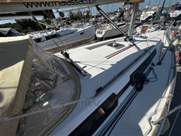 5bf9b_plcwo_voilier_dufour_375_camargue_cap_med_12.jpg