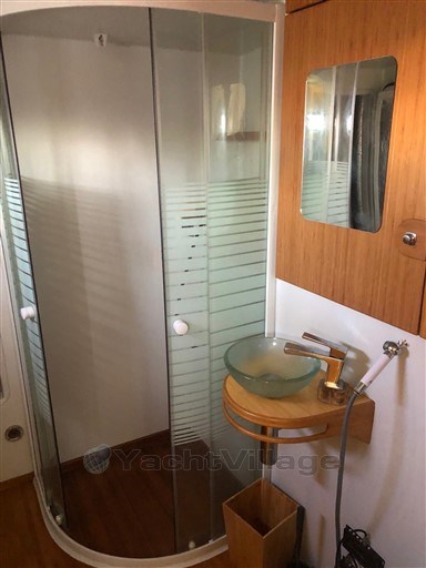 f5bfe_xbhfu_yacht_catamaran_sea_explorer_cap_med_10.jpg
