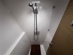 d8d34_eyzuh_0db30744-3d95-46f5-966b-90870e98fb46.jpg