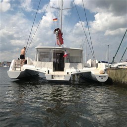 4c516_j0w8m_fd25049a-fc05-4cf1-9951-1e1961edc43e_2.jpg