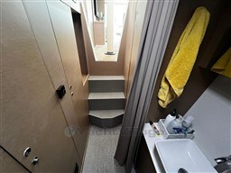 f3c29_ztx6a_ab078c54-8ef7-499b-b2ab-c5d4b629b738.jpg