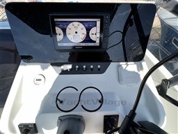 e0bb7_ujttf_moteur_occasion_beneteau_flyer_8_cc_cap_med_16.jpg