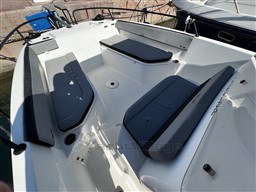 c9d02_8gjpm_moteur_occasion_beneteau_flyer_8_cc_cap_med_7.jpg