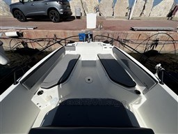 0059b_1hjjo_moteur_occasion_beneteau_flyer_8_cc_cap_med_8.jpg