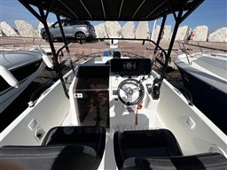 4955c_ycdlv_moteur_occasion_beneteau_flyer_8_cc_cap_med_13.jpg