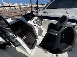 52314_rszrn_moteur_occasion_beneteau_flyer_8_cc_cap_med_11.jpg