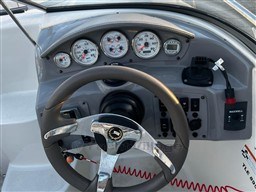 5055f_pxltp_stingray_225_cap_med_8.jpg